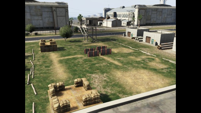 파일:FortZancudo-TrainingArea-GTAV.jpg