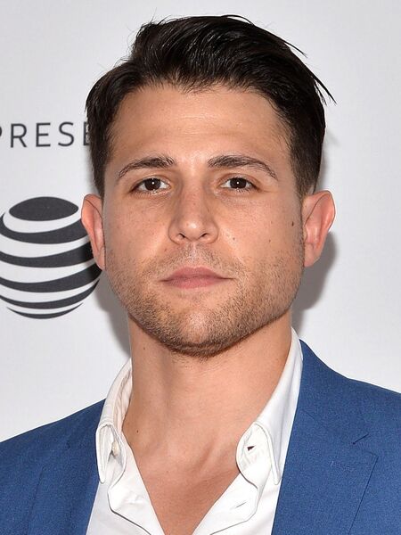 파일:LennyPlatt-VoiceActor.jpg
