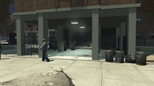 GovernorGregRSmithHouses-GTAIV-GarbageRoom.png