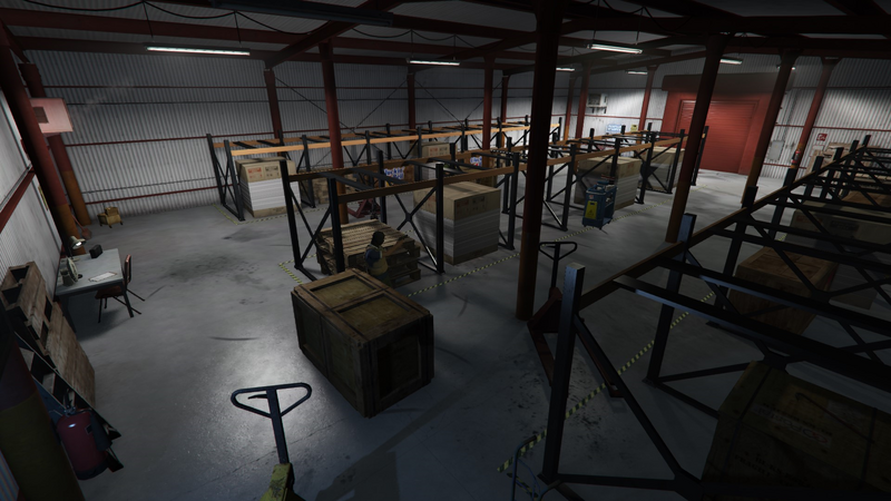 파일:CluckingBellFarms-GTAOe-StorageArea2.png