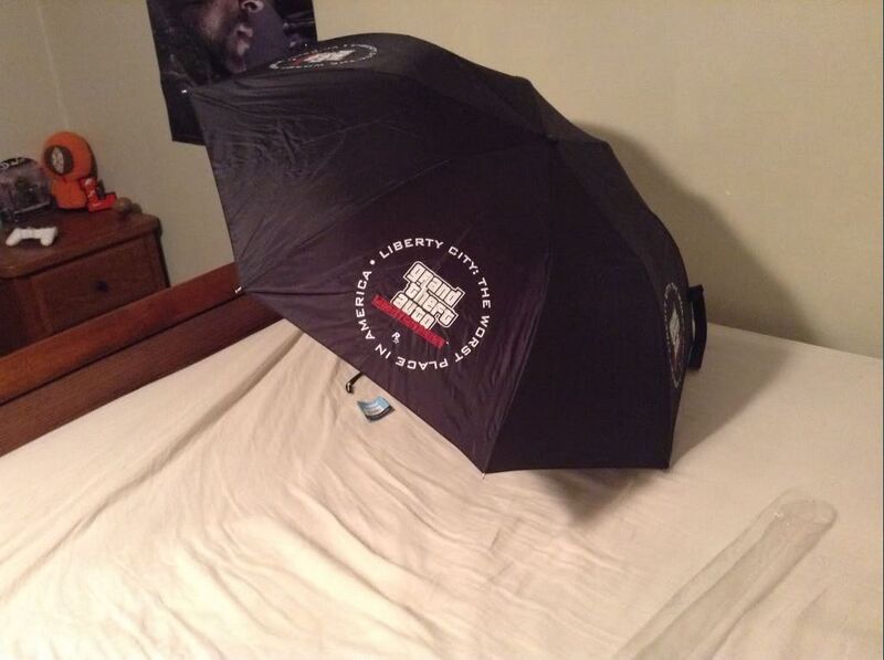 파일:Merchandise-UmbrellaGTALCS.jpg