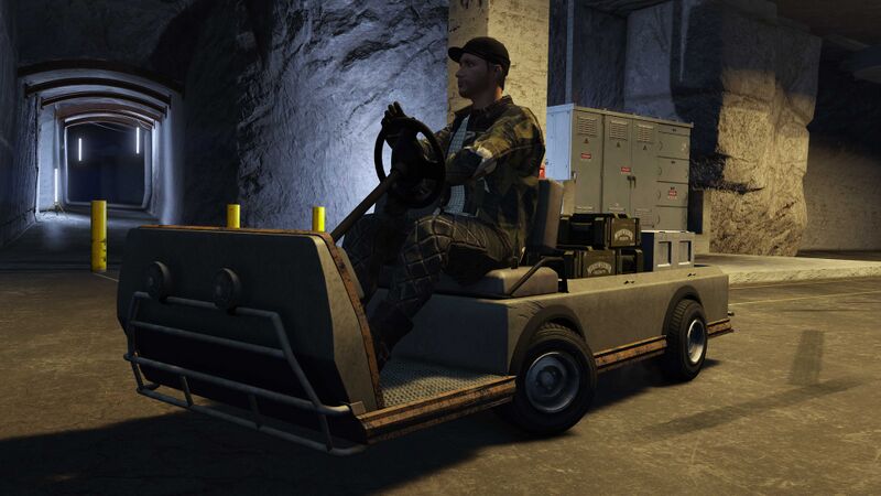 파일:GTAOnlineBonusesApril2022Part3-GTAOe-CaddiesAdvert.jpg