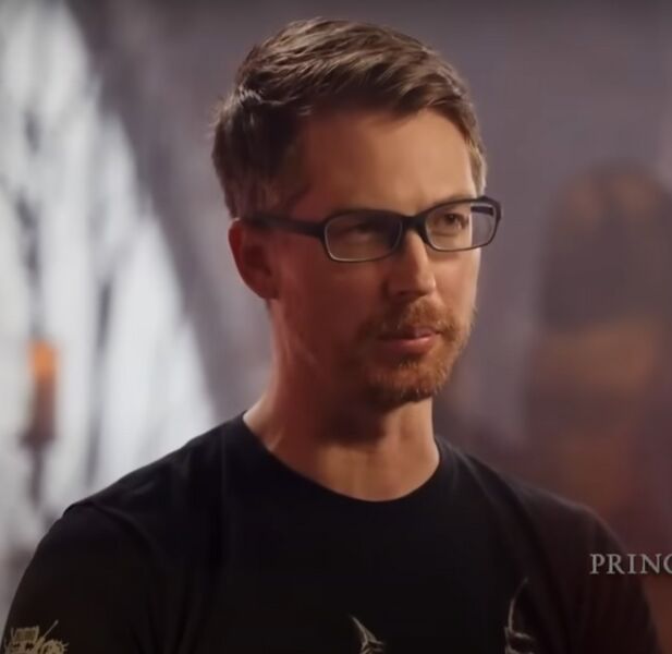 파일:Matt Burns.jpg
