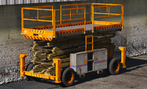 HVY253-GTAV-ScissorLift.png