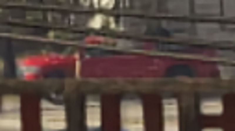 파일:Bison2ndGen-GTAVI-OfficialScreenshot-Grassrivers02-1.png