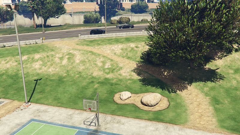 파일:DeckerPark-GTAVe-DirtTrackNorth.png