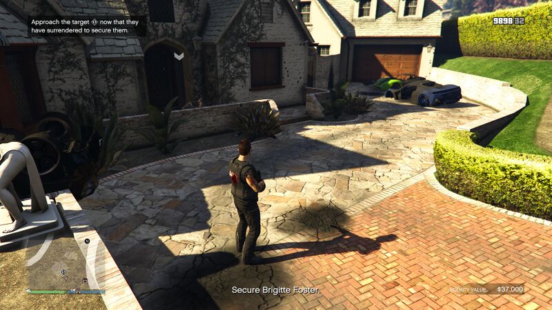 파일:BailOfficeBounty-GTAOee-MansionIntimidation-ApproachTarget.jpg