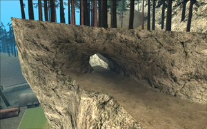 MountChiliad-GTASA-Cave1.png