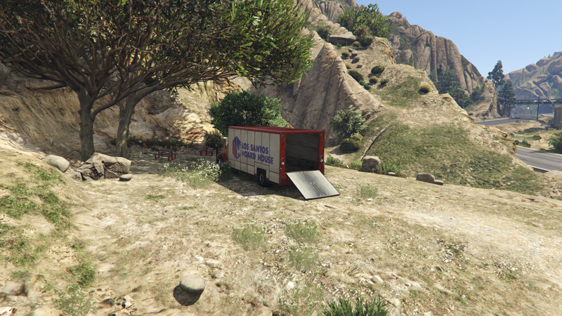 파일:BikerSellBikes-GTAO-Countryside-DropOff4.png
