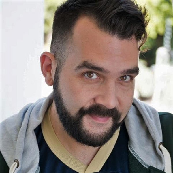 파일:JonnyMcGovern-VoiceActor.png
