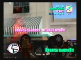 《GTA VC》 미션 중 체포. 경찰이 전복된 차량에서 토미를 체포할 수 있음에 유의.