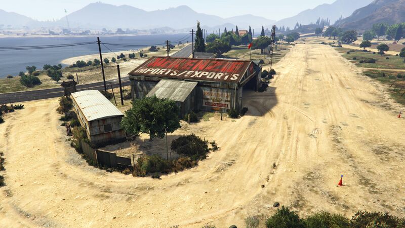 파일:McKenzieField-GTAVee-Overview.jpg
