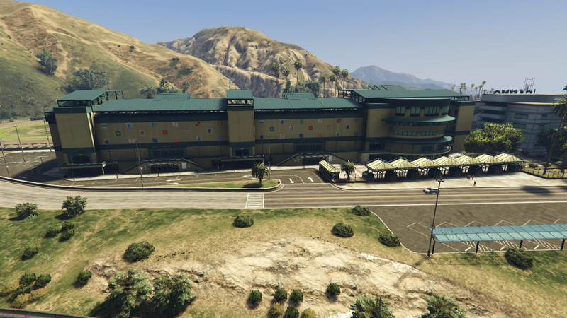 파일:TheCnCHeist-GTAVe-UnusedTurf-VinewoodRacetrack.png