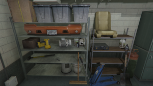 Garages-GTAOe-Medium-Shelving.png