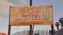 그랜드 세노라 사막에서 발견되는 광고판.