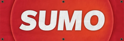 베니즈 오리지널 모터 워크 내부의 Sumo 배너.