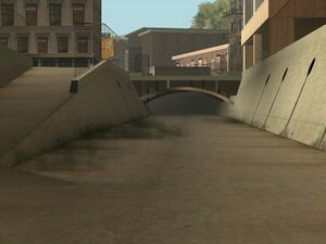 LosSantosStormDrain-GTASA-Commerce1.jpg