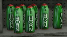 24/7 편의점에 진열된 Horn 제품.