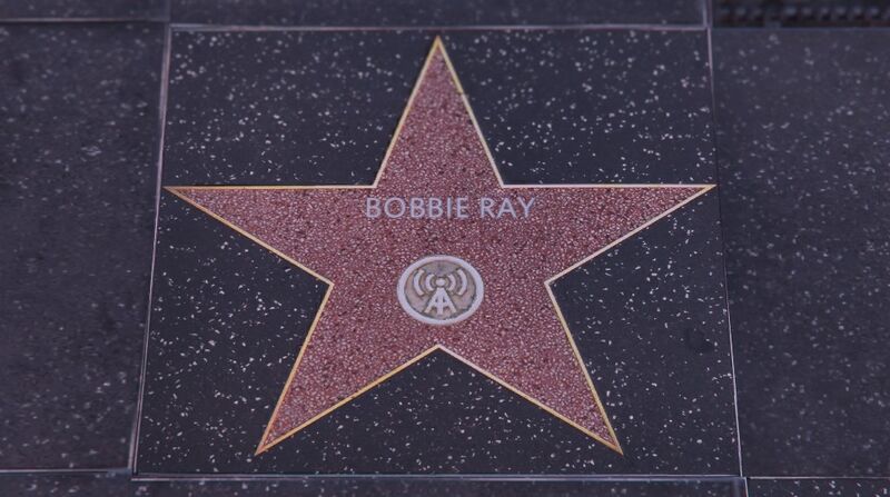 파일:WalkofFame-GTAVee-BobbieRay.jpg