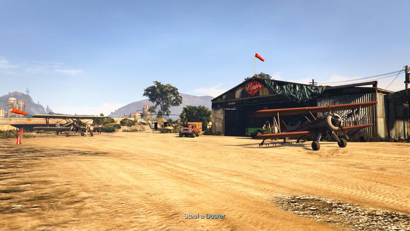파일:FooliganJob-GTAOee-CropDustin-Set2-StealDuster.jpg