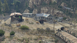 BikerStealRaidNastyPeople-GTAO-DignityVillage.png