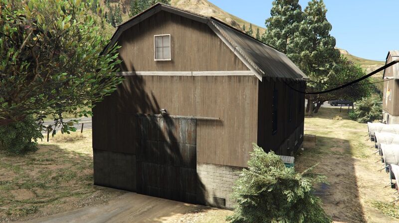 파일:CherryPieFarm-GTAV-Barn.jpg
