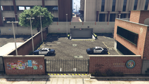 DavisSheriff'sStation-GTAV-Garage.png