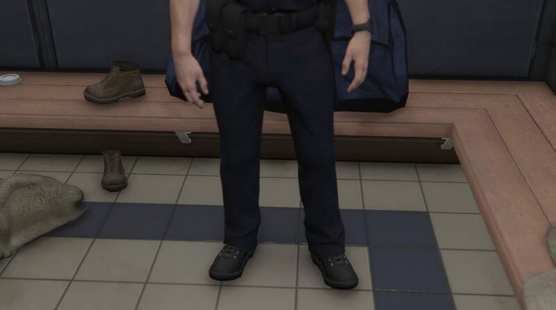파일:CopOutfit-GTAO-Trousers.jpg