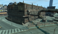 Grand Theft Auto IV에 등장하는 Pure Lube 공장 건물.