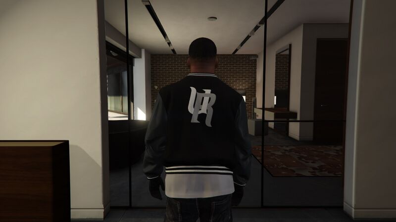 파일:FranklinClinton-GTAV-UptownRiderJacket.jpg