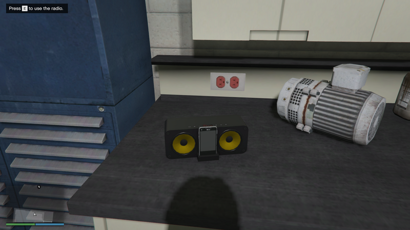 파일:Garages-GTAOe-Medium-Radio.png