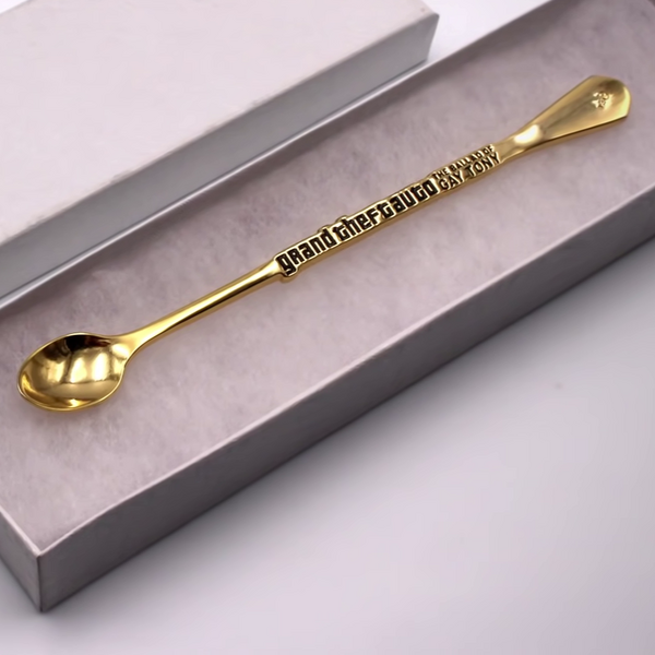 파일:Merchandise-TBOGT-GoldPlatedCokeSpoon.png