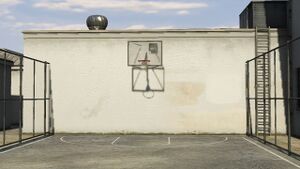 Countryclub-basketballcourt.jpg