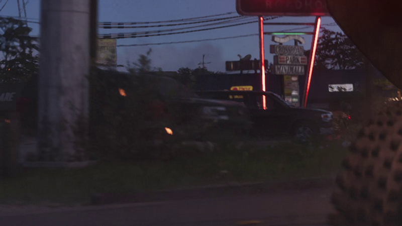 파일:CrossroadParkMinimall-GTAVI-Trailer2-2.png