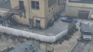 NightclubManagement-GTAOe-EliminateDrugOperation-LockupExteriorEnemies.png