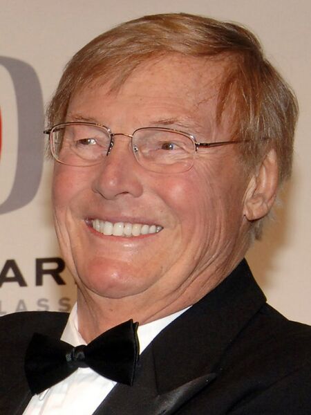 파일:AdamWest-VoiceActor.jpg