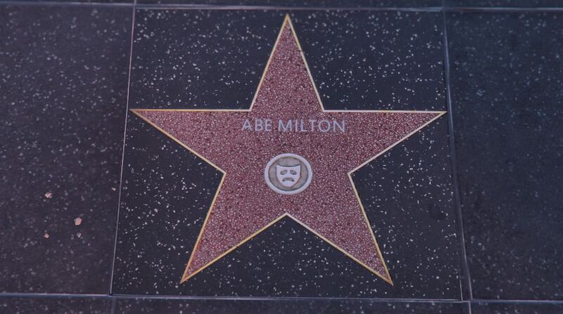 파일:WalkofFame-GTAVee-AbeMilton.jpg