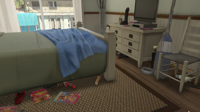 파일:FloydsApartment-GTAV-DebrasRoom-PostTrevor.png
