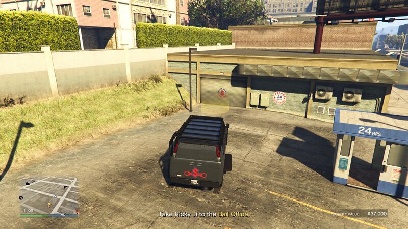파일:BailOfficeBounty-GTAOee-BankRobbery-DeliverTarget.jpg