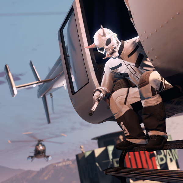 파일:GTA+-March2023-GTAOee-PinkFloralTechDemonMask.png