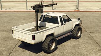 Grand Theft Auto Online의 테크니컬 (후면 쿼터 뷰).