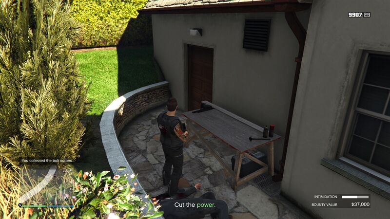 파일:BailOfficeBounty-GTAOee-MansionIntimidation-CollectedBoltCutters.jpg