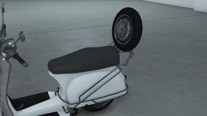 FaggioMod-GTAOe-SissyBars-TireRackAndGrabRails.png