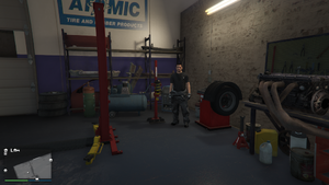 Unnamed-Male-Mechanic-GTAO-Warehouse Workshop.png