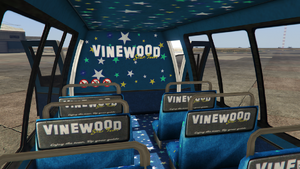 Tourbus-GTAVe-InteriorRear2.png