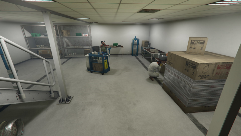 파일:CluckingBellFarms-GTAOe-Basement1.png