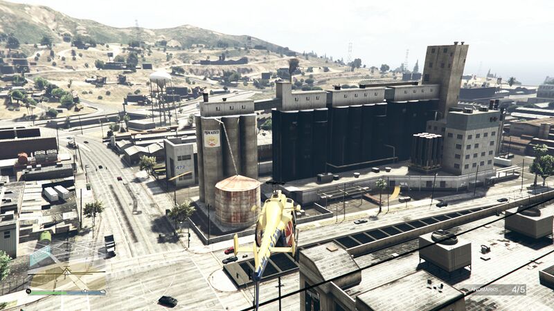 파일:HelicopterTour-GTAOee-Set2-PisswasserFactory.jpg
