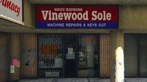 GTA V에서의 바인우드 솔 상점 정면.