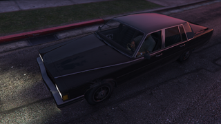 2013년 아니면 쇼핑몰 및 로라이더 업데이트 중 검은색으로 도색된 라마의 엠페러. (후측면)