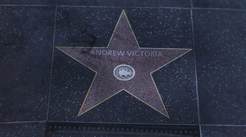 파일:WalkofFame-GTAVee-AndrewVictoria.jpg
